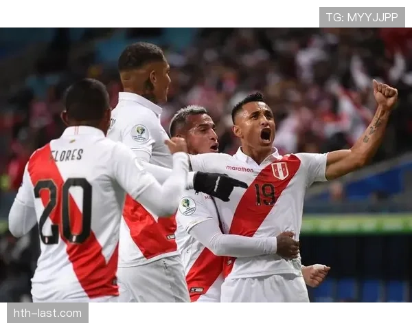 秘鲁队攻防兼备,稳步崛起跻身强队行列 秘鲁队攻防兼备,稳步崛起跻身强队行列